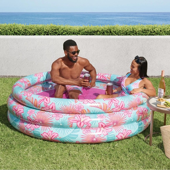 NIB Member's Mark Inflatable Tropical Pool, 5.5' Diameter - Picture 2 of 9